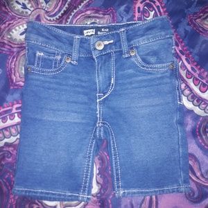 Girls Levi shorts